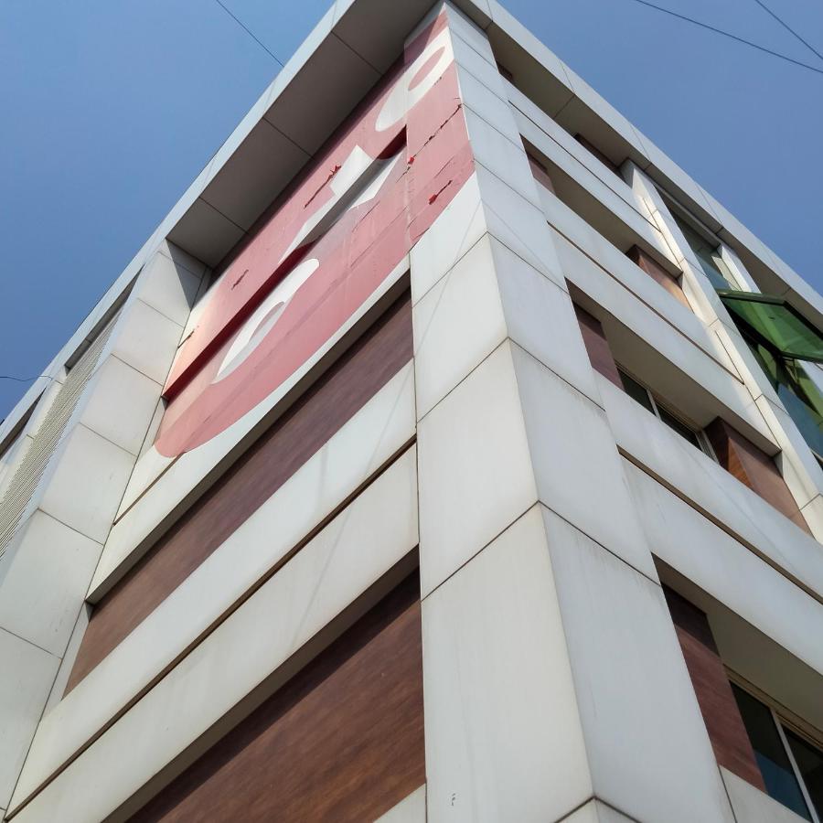 Hotel Everest Lodging Нави Мумбай Екстериор снимка